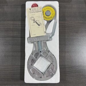 Merle Adjustable Corner Clamp
